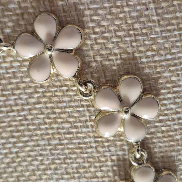 Cream and Gold Botanical Bracelet - Picture 2 of 10